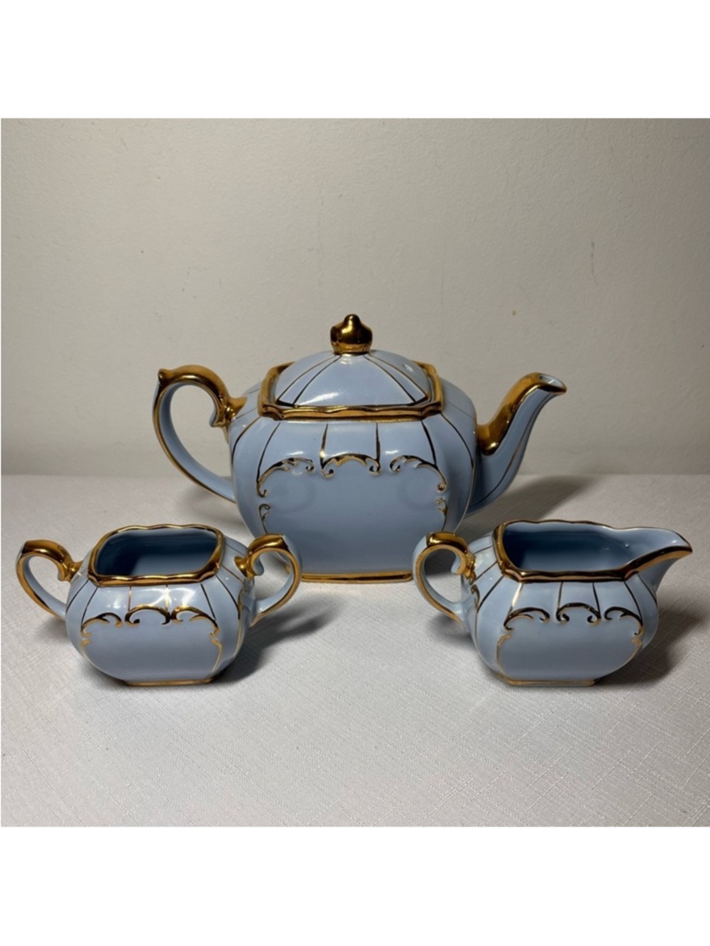 Sadler Louis Cube Teapot Cream Sugar, Blue and Gold, Made in England. Vintage